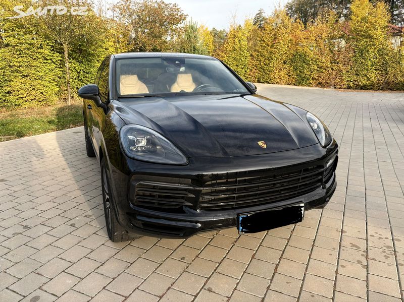 Porsche Cayenne, V6 - běžový interiér